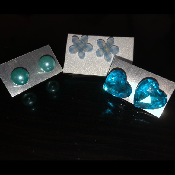 Jewelry - Earrings